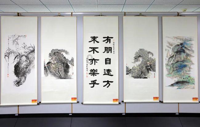逃离小怪世界