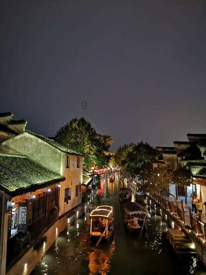 逃离荒凉的地方